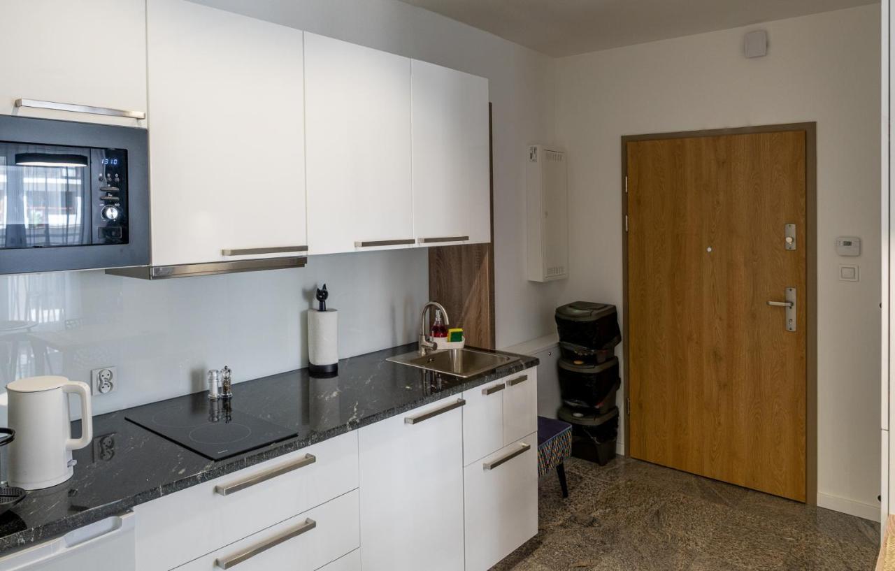 Roadway Silniczna Z Garazem Podziemnym Apartment Kielce Luaran gambar